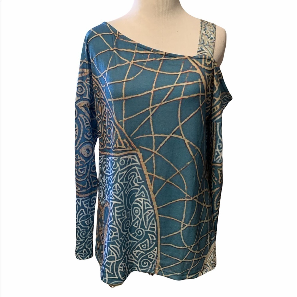 Sublimated design on a one shoulder off the shoulder 3/4 sleeve T-shirt, small
